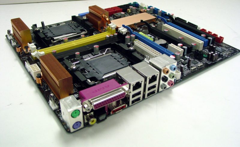 Assistência Técnica de Informática em Lauro de Freitas - Conserto de Notebooks - Reparo de Placas